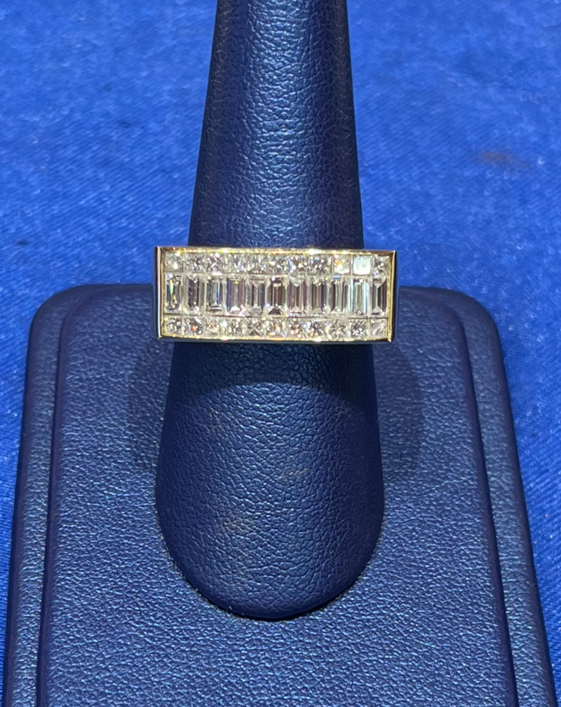 Invisible setting diamond wedding band online